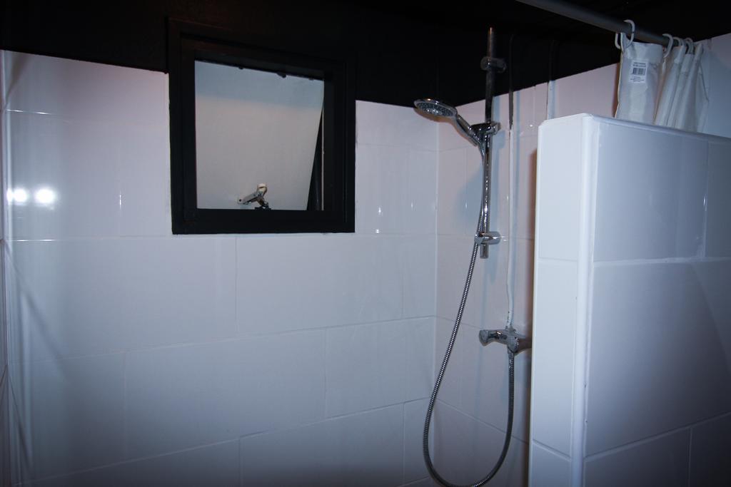 Het Wapen Van Pernis Hostel Ngoại thất bức ảnh